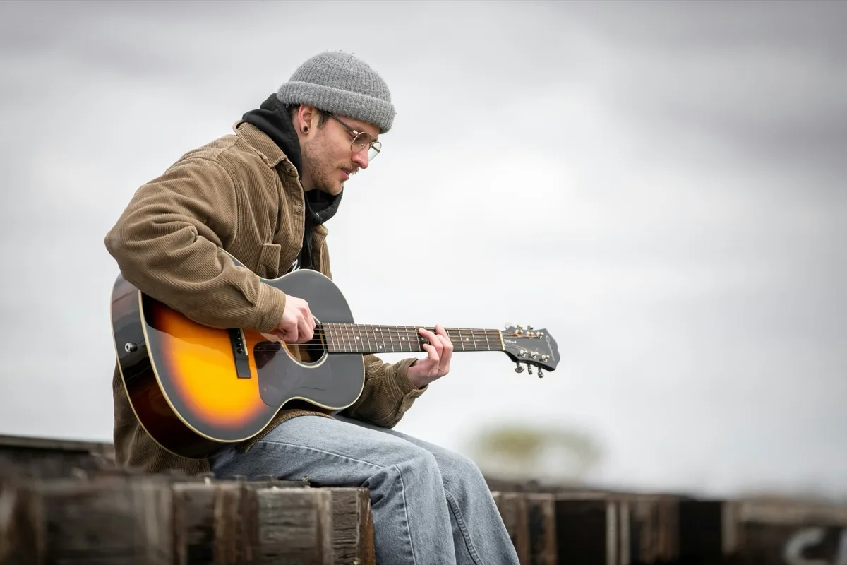 Adult learning guitar — beginner guitar guide for adults over 40